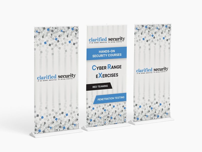 Clarified Security kolm roll-up bännerit